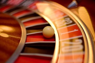 Live roulette table with professional dealer